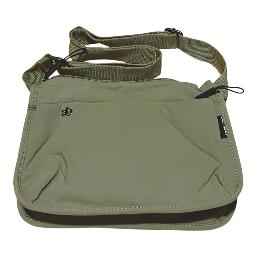 Crossbody taske med logo - Armygrøn - 225 KR